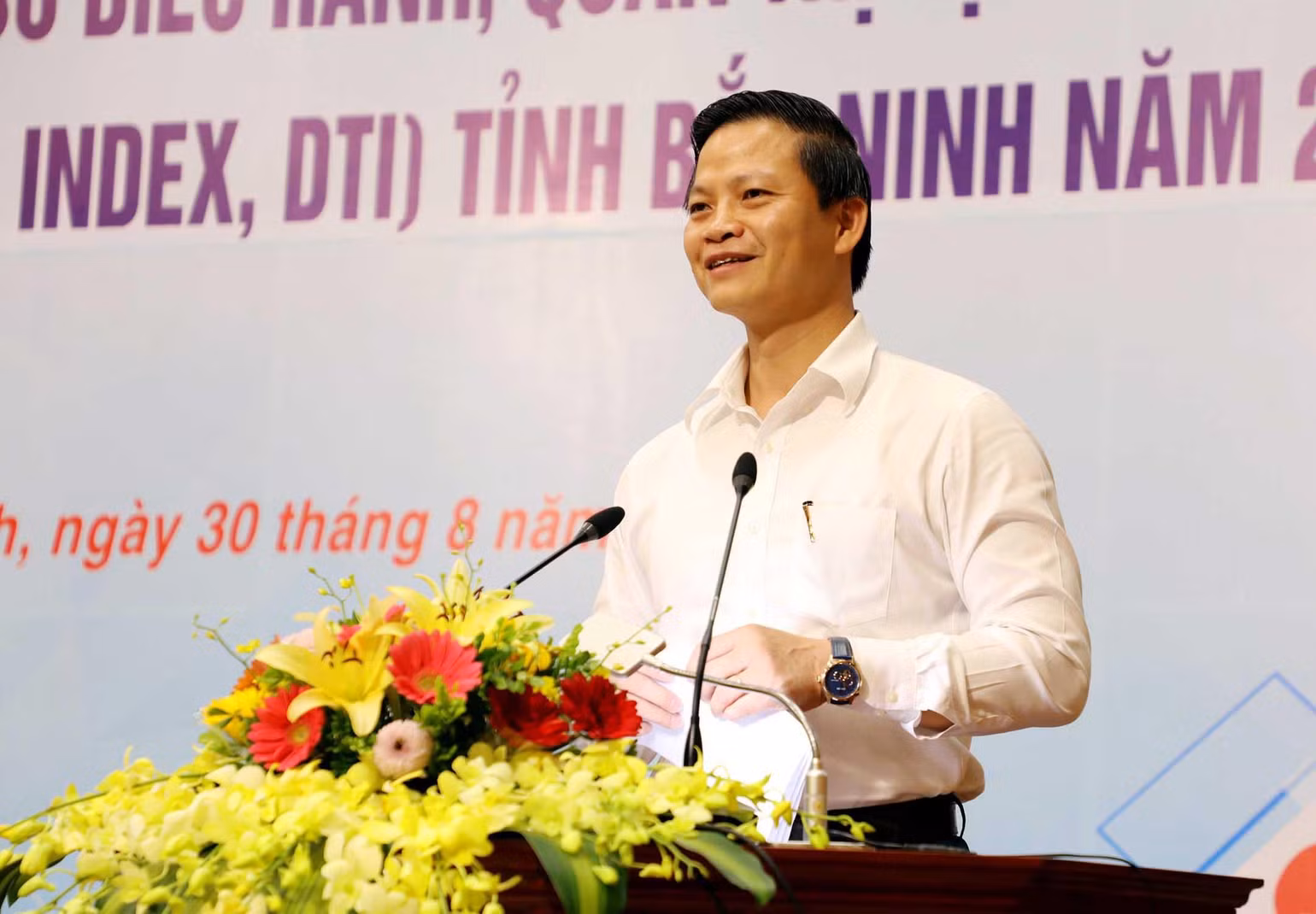 Phó Chủ tịch Thường trực UBND tỉnh Bắc Ninh Vương Quốc Tuấn phát biểu tại hội thảo.
