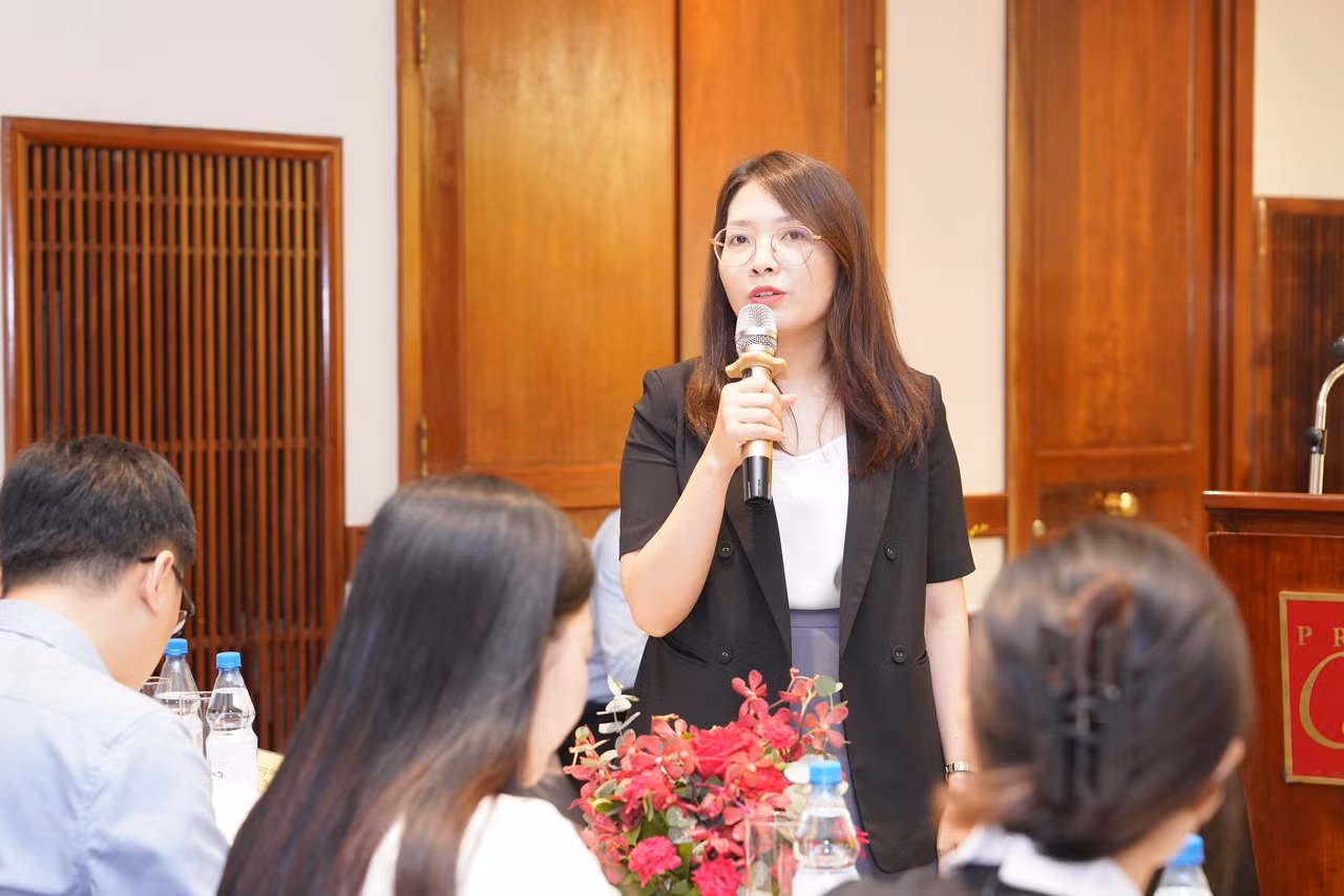 Bà Bùi Thị Thắm, Phó Tổng Giám đốc Công ty Cổ phần Quốc tế Việt Nam Nhật Bản (JVI) chia sẻ thông tin về hội thảo.