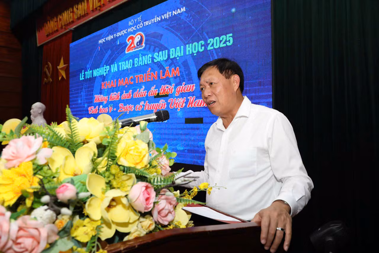 Thứ trưởng Y tế Đỗ Xuân Tuyên phát biểu tại sự kiện. Thứ trưởng Y tế Đỗ Xuân Tuyên phát biểu tại sự kiện.