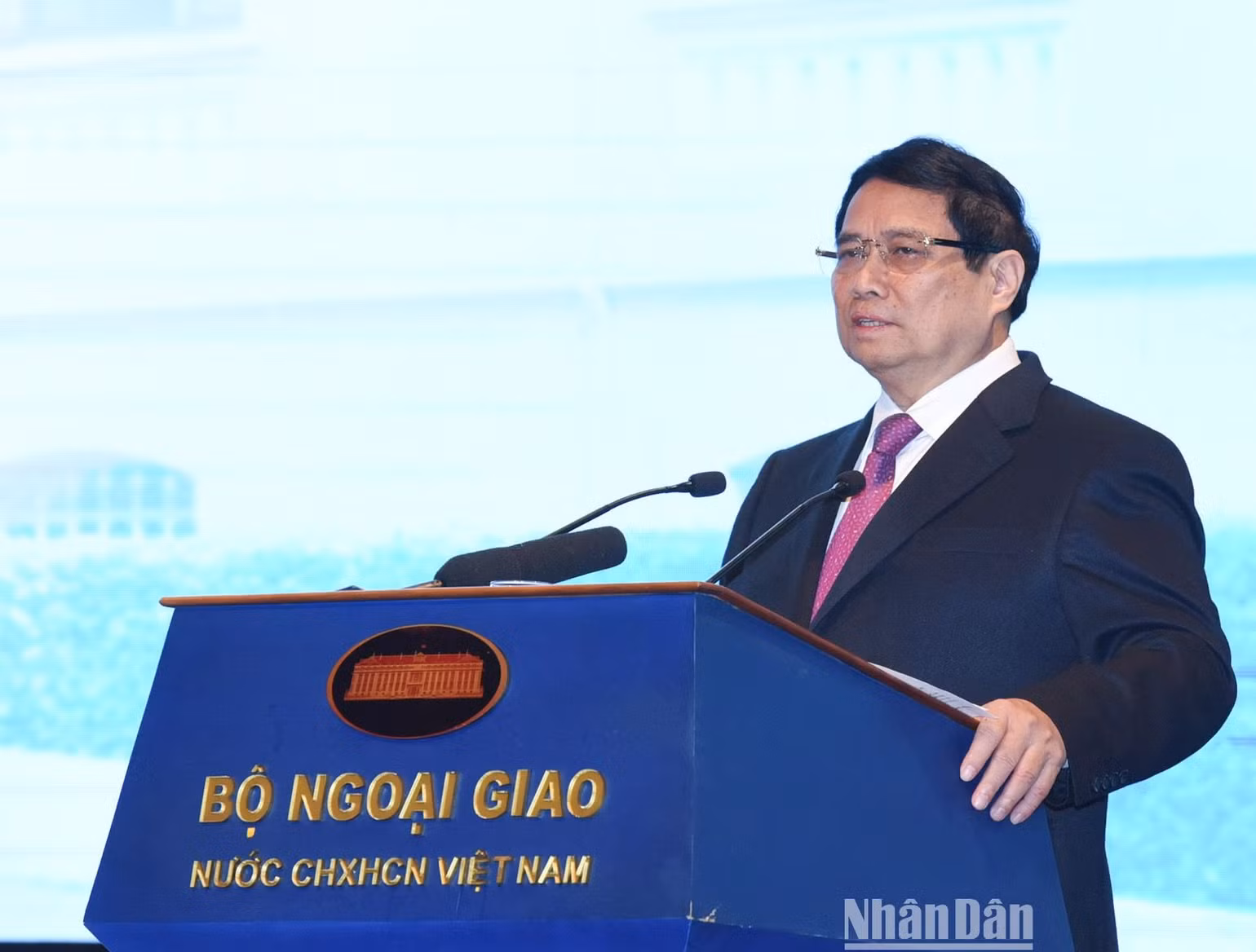 Thủ tướng Phạm Minh Chính phát biểu ý kiến chỉ đạo Hội nghị. Thủ tướng Phạm Minh Chính phát biểu ý kiến chỉ đạo Hội nghị.