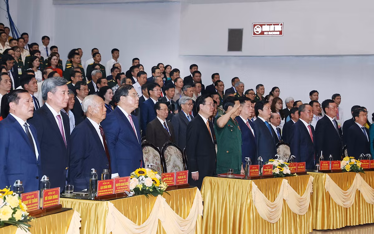 Chủ tịch nước Võ Văn Thưởng và các đại biểu dự Lễ kỷ niệm.