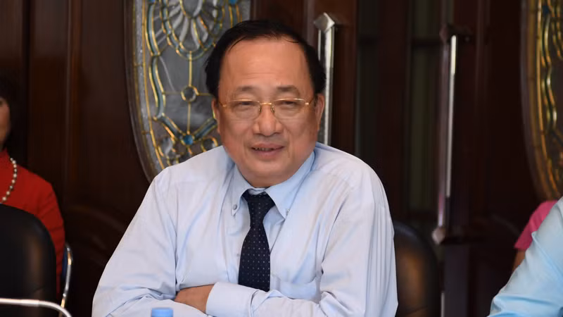 Chủ tịch Hội hữu nghị Việt Nam-Thái Lan mong muốn kiều bào ngày càng đoàn kết. Chủ tịch Hội hữu nghị Việt Nam-Thái Lan mong muốn kiều bào ngày càng đoàn kết.
