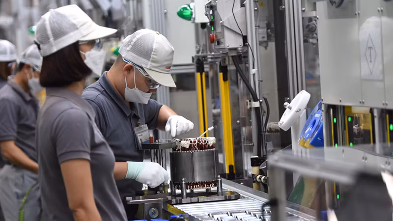 Sản xuất tại một doanh nghiệp FDI ở Đồng Nai. Sản xuất tại một doanh nghiệp FDI ở Đồng Nai.