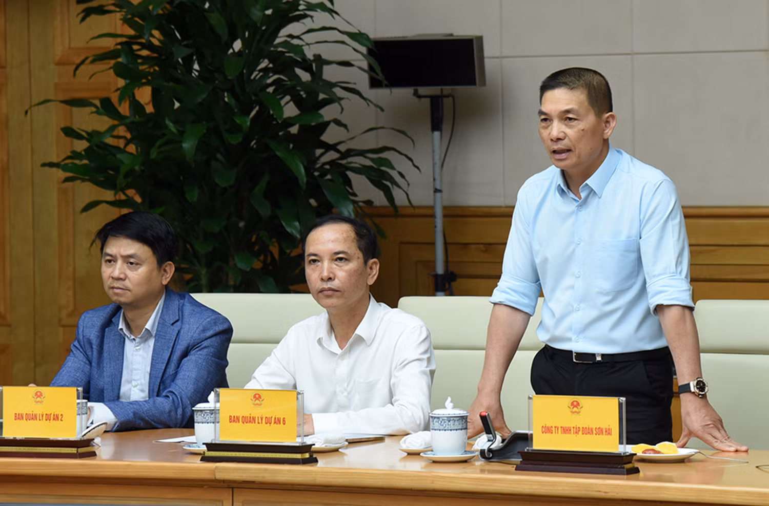 Đại diện lãnh đạo Công ty TNHH Tập đoàn Sơn Hải phát biểu.