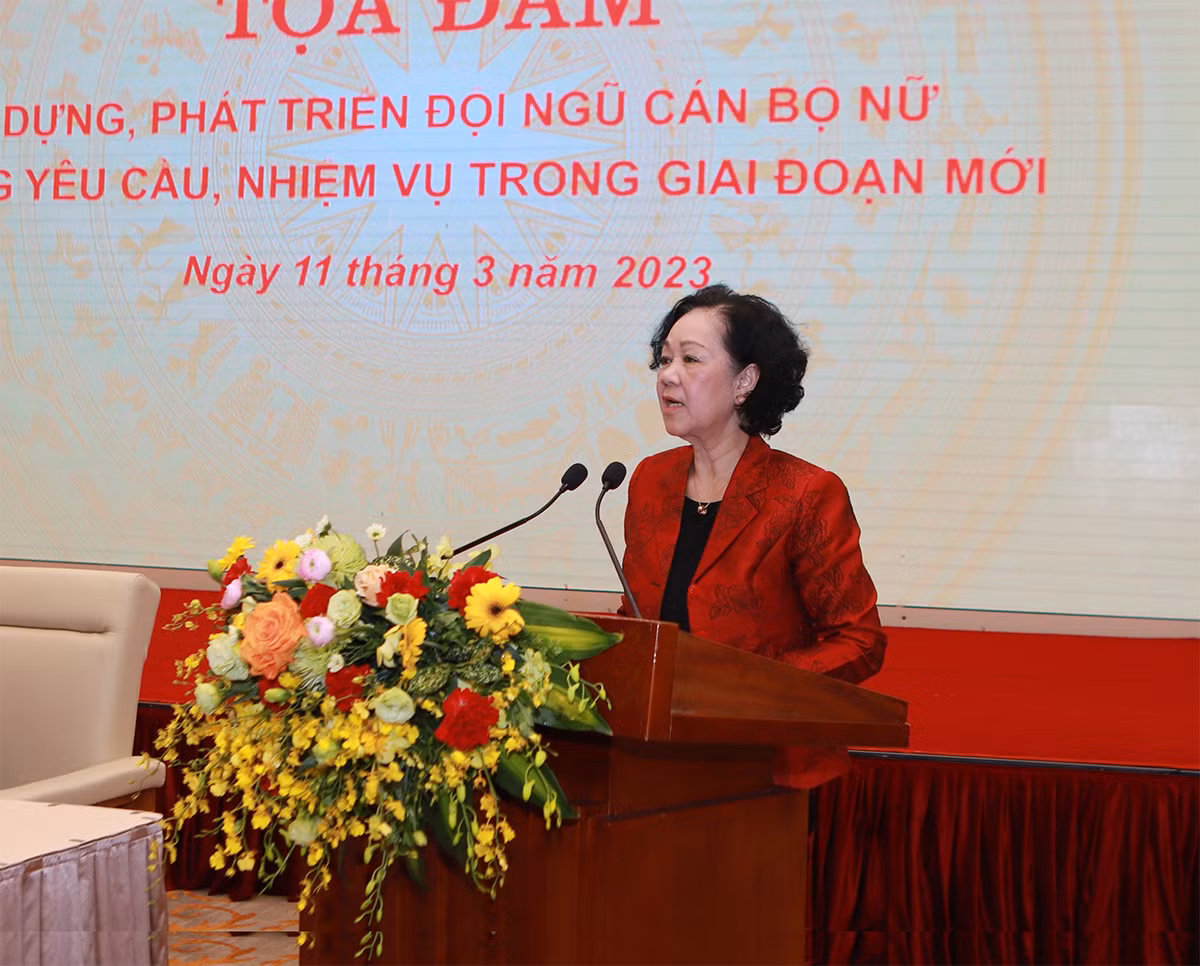 Đồng chí Trương Thị Mai, Thường trực Ban Bí thư phát biểu tại tọa đàm.