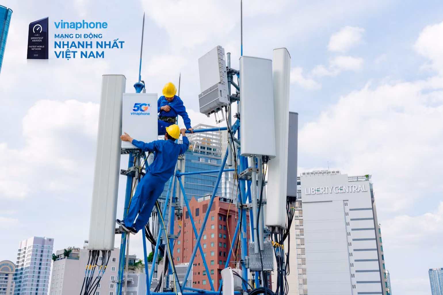 VinaPhone là mạng di động nhanh nhất Việt Nam. VinaPhone là mạng di động nhanh nhất Việt Nam.