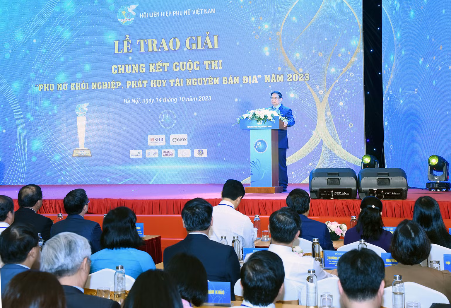 Thủ tướng nhấn mạnh, Cuộc thi Phụ nữ khởi nghiệp là diễn đàn lớn, sâu rộng, khơi dậy tiềm năng, nhiệt huyết, trí tuệ, tinh thần dám nghĩ, dám làm của phụ nữ Việt Nam trong hành trình khởi nghiệp. Thủ tướng nhấn mạnh, Cuộc thi Phụ nữ khởi nghiệp là diễn đàn lớn, sâu rộng, khơi dậy tiềm năng, nhiệt huyết, trí tuệ, tinh thần dám nghĩ, dám làm của phụ nữ Việt Nam trong hành trình khởi nghiệp.