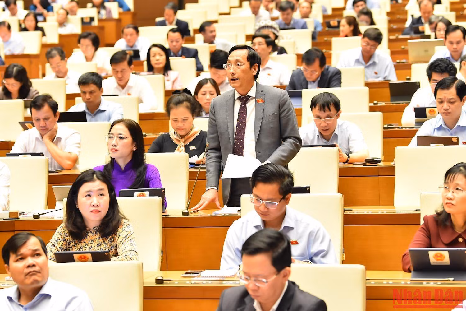 Đại biểu Nguyễn Văn An (Thái Bình) phát biểu thảo luận. (Ảnh: THỦY NGUYÊN)