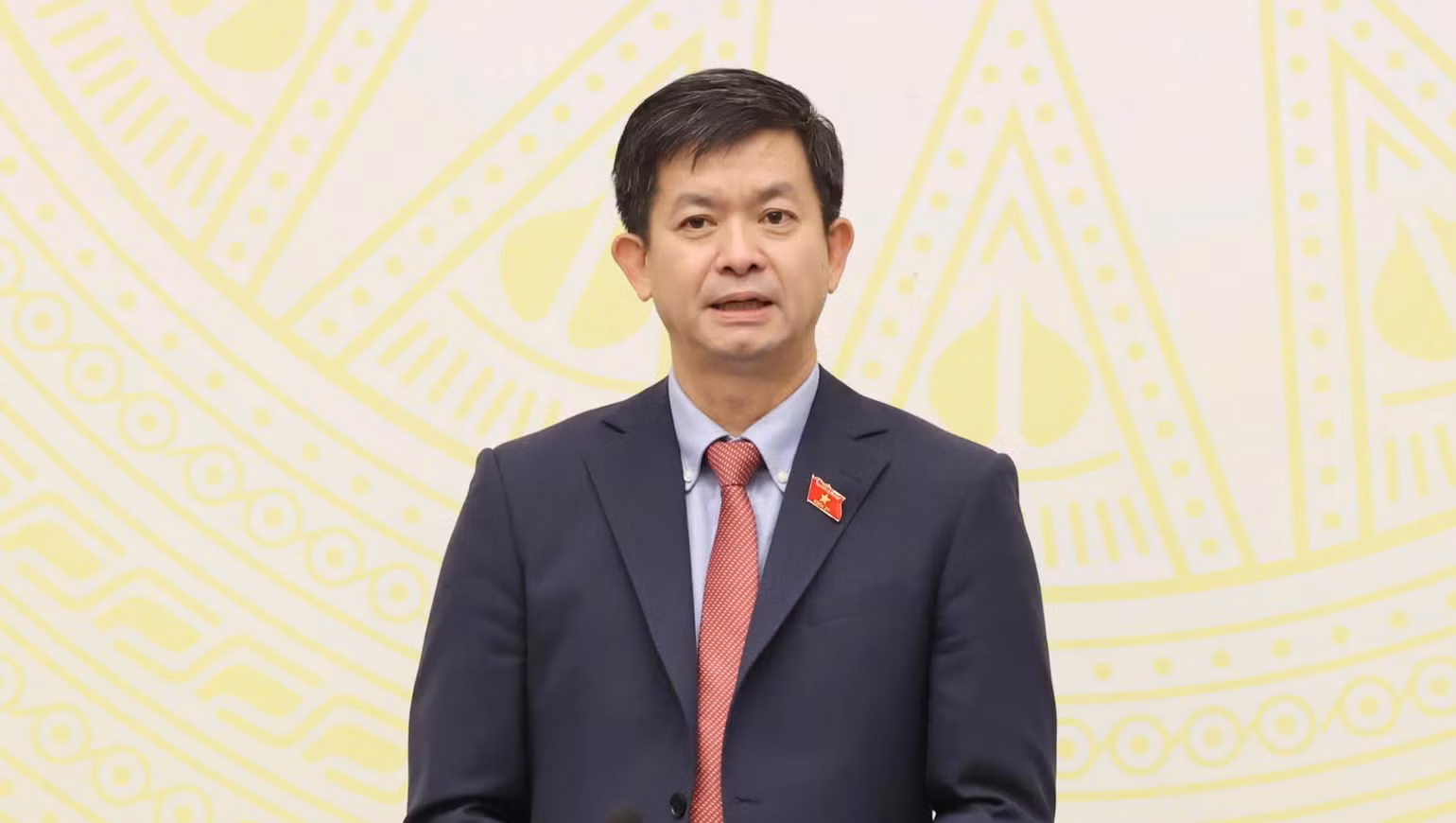 Ủy viên Ủy ban Thường vụ Quốc hội, Tổng Thư ký Quốc hội, Chủ nhiệm Văn phòng Quốc hội Lê Quang Tùng phát biểu tại họp báo. (Ảnh: DUY LINH) Ủy viên Ủy ban Thường vụ Quốc hội, Tổng Thư ký Quốc hội, Chủ nhiệm Văn phòng Quốc hội Lê Quang Tùng phát biểu tại họp báo. (Ảnh: DUY LINH)
