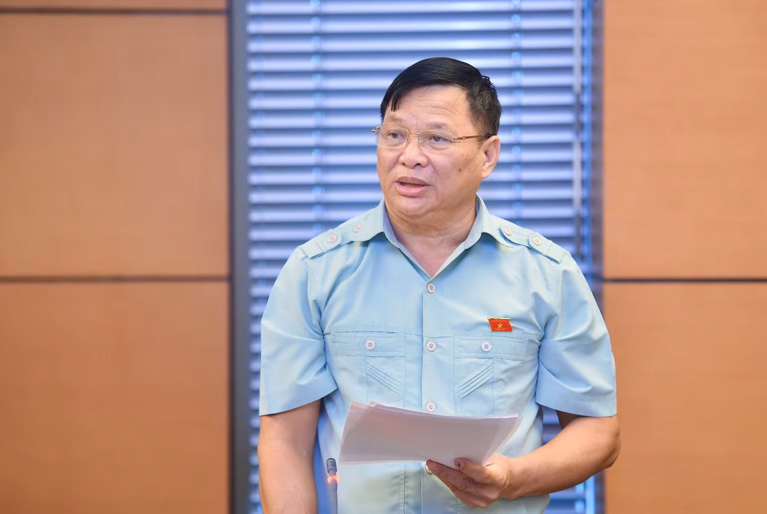 Đại biểu Trần Văn Tiến (Vĩnh Phúc) phát biểu. (Ảnh: THỦY NGUYÊN)