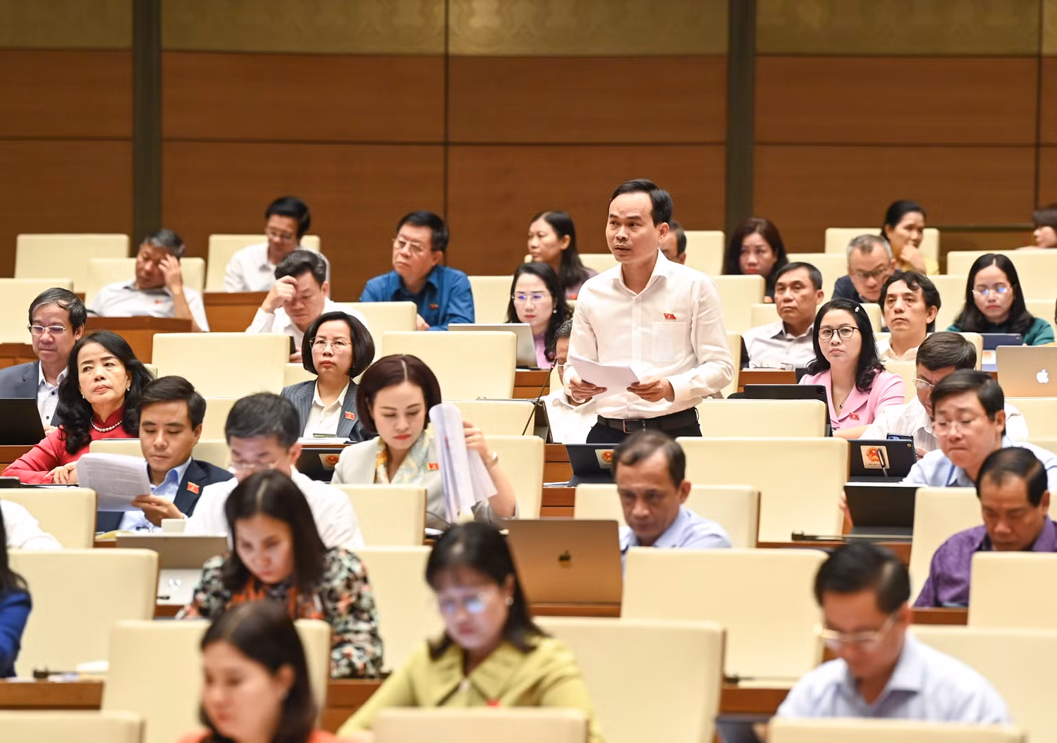 Đại biểu Nguyễn Duy Minh (Đà Nẵng) phát biểu. (Ảnh: DUY LINH)