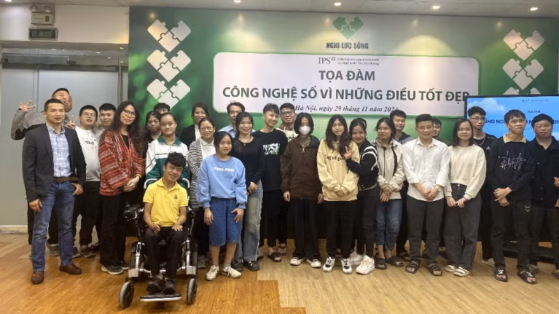 Các đại biểu tham dự Tọa đàm “Công nghệ số vì những điều tốt đẹp”.