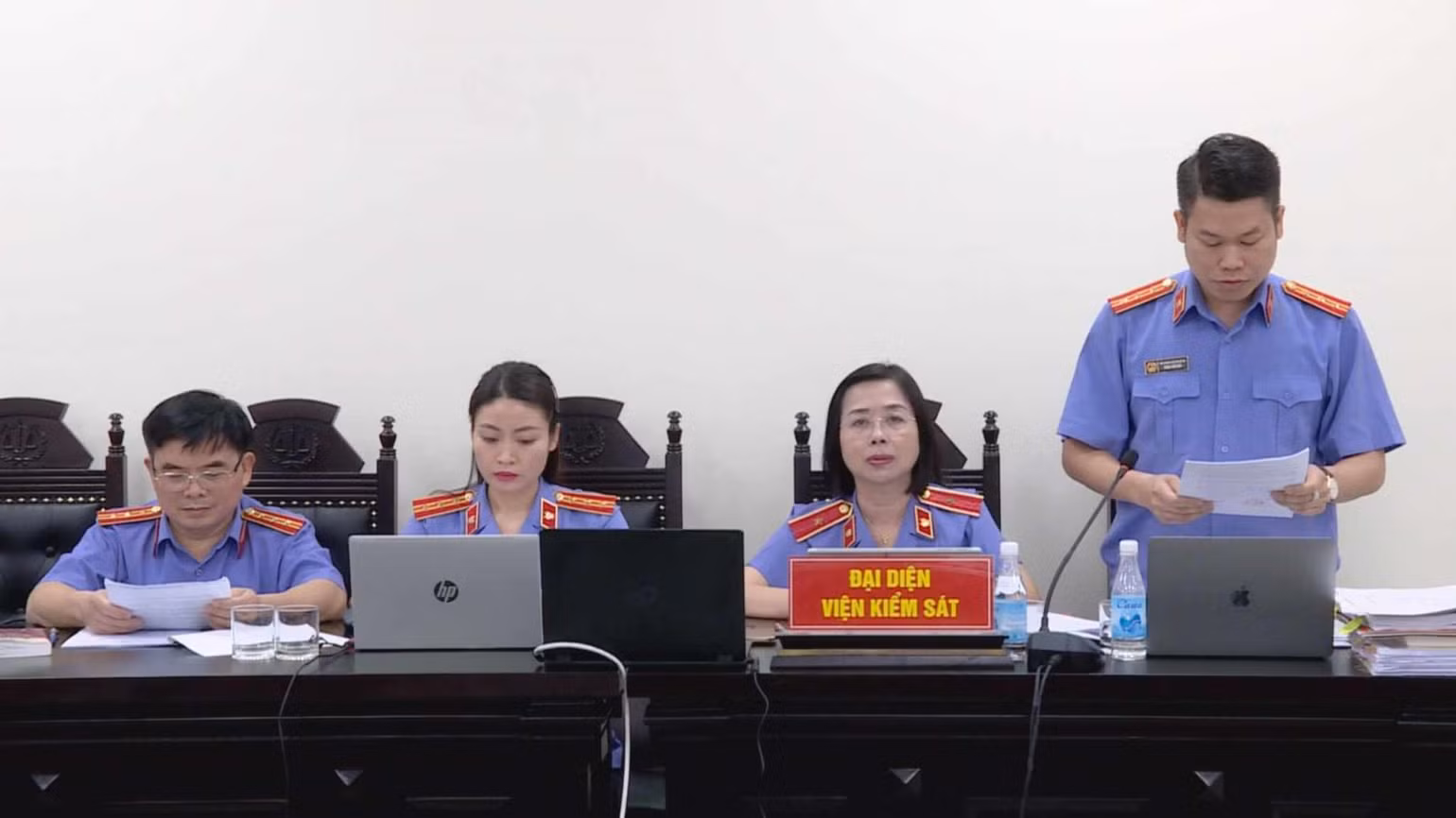Quang cảnh phiên tòa sáng 26/8. Quang cảnh phiên tòa sáng 26/8.
