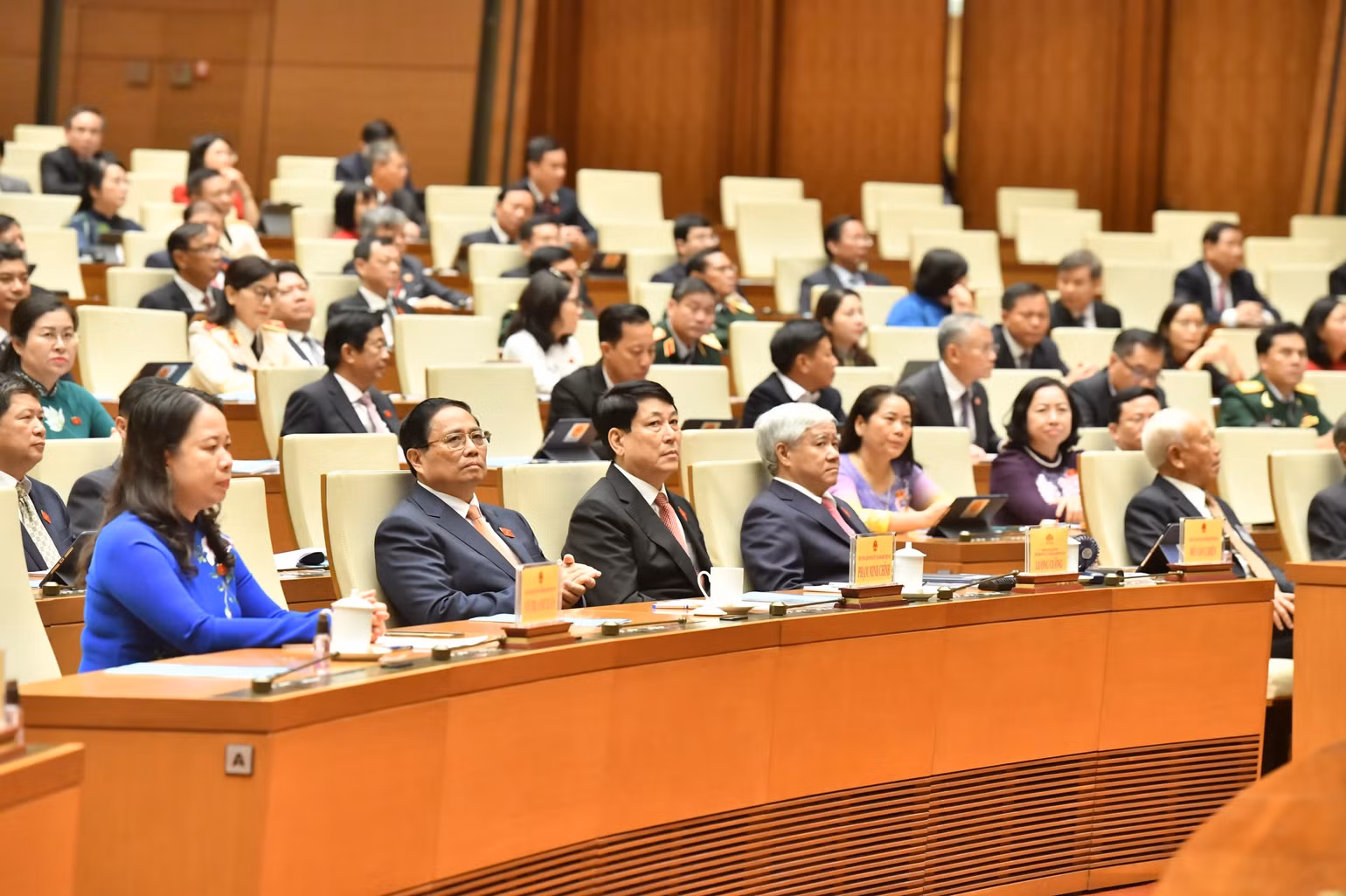 Lãnh đạo Đảng, Nhà nước tham dự phiên họp của Quốc hội sáng 20/5. (Ảnh: LINH KHOA) Lãnh đạo Đảng, Nhà nước tham dự phiên họp của Quốc hội sáng 20/5. (Ảnh: LINH KHOA)