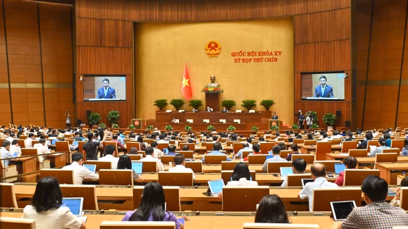 Quang cảnh phiên họp. (Ảnh: BÙI GIANG)