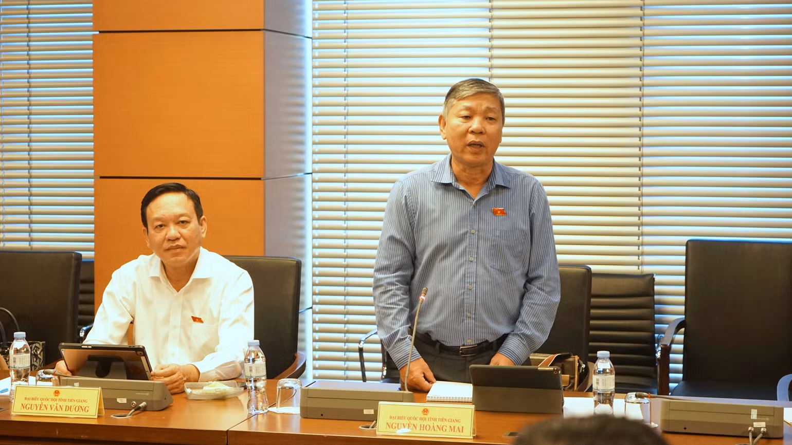 Đại biểu Nguyễn Hoàng Mai (Tiền Giang) phát biểu. (Ảnh: TRUNG HƯNG)