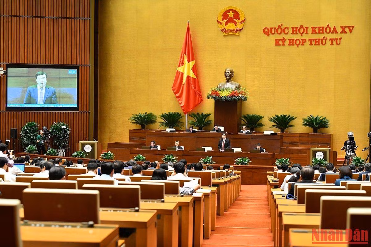 Quang cảnh phiên họp của Quốc hội chiều 10/11. (Ảnh: THỦY NGUYÊN) Quang cảnh phiên họp của Quốc hội chiều 10/11. (Ảnh: THỦY NGUYÊN)