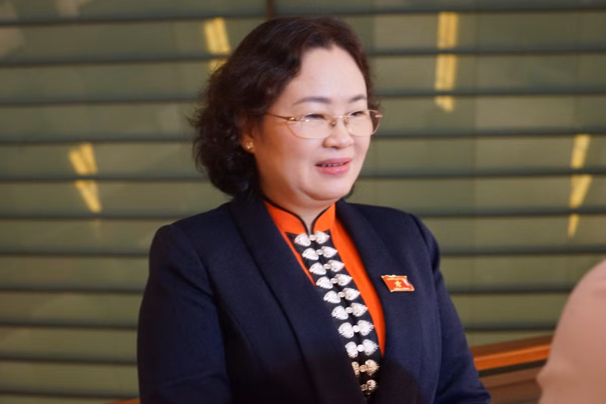Đại biểu Lò Thị Luyến (Điện Biên) trao đổi với báo giới bên hành lang Kỳ họp thứ 6, Quốc hội khóa XV. (Ảnh: TRUNG HƯNG) Đại biểu Lò Thị Luyến (Điện Biên) trao đổi với báo giới bên hành lang Kỳ họp thứ 6, Quốc hội khóa XV. (Ảnh: TRUNG HƯNG)