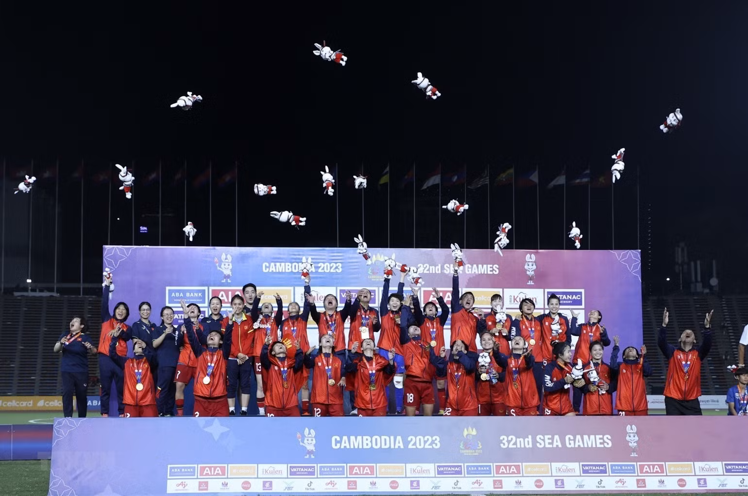 Huỳnh Như và đồng đội sẵn sàng đương đầu với thử thách ở World Cup 2023. (Ảnh: TTXVN)