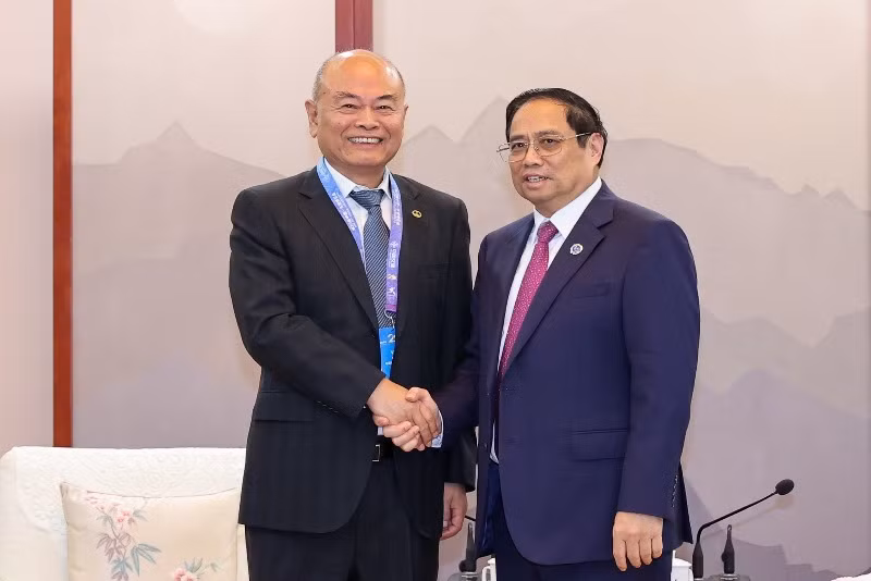 Thủ tướng Phạm Minh Chính tiếp ông Trần Vân, Chủ tịch Hội đồng Quản trị Tập đoàn Đường sắt Trung Quốc. (Ảnh: NHẬT BẮC)