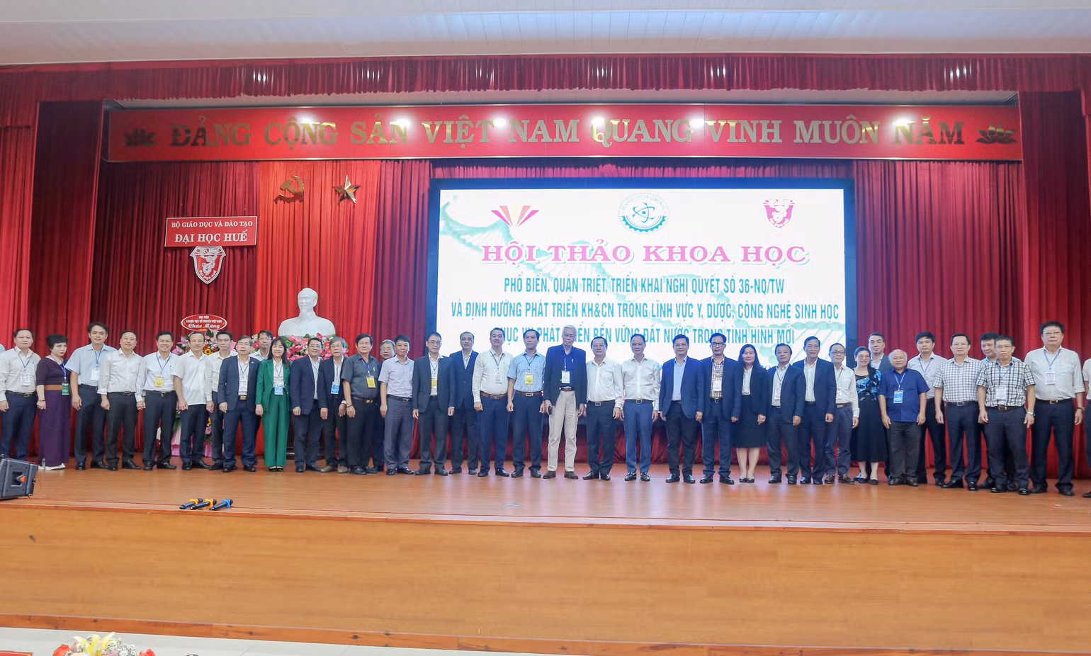 Hội thảo có sự tham gia của các nhà khoa học, các chuyên gia đầu ngành. Hội thảo có sự tham gia của các nhà khoa học, các chuyên gia đầu ngành.