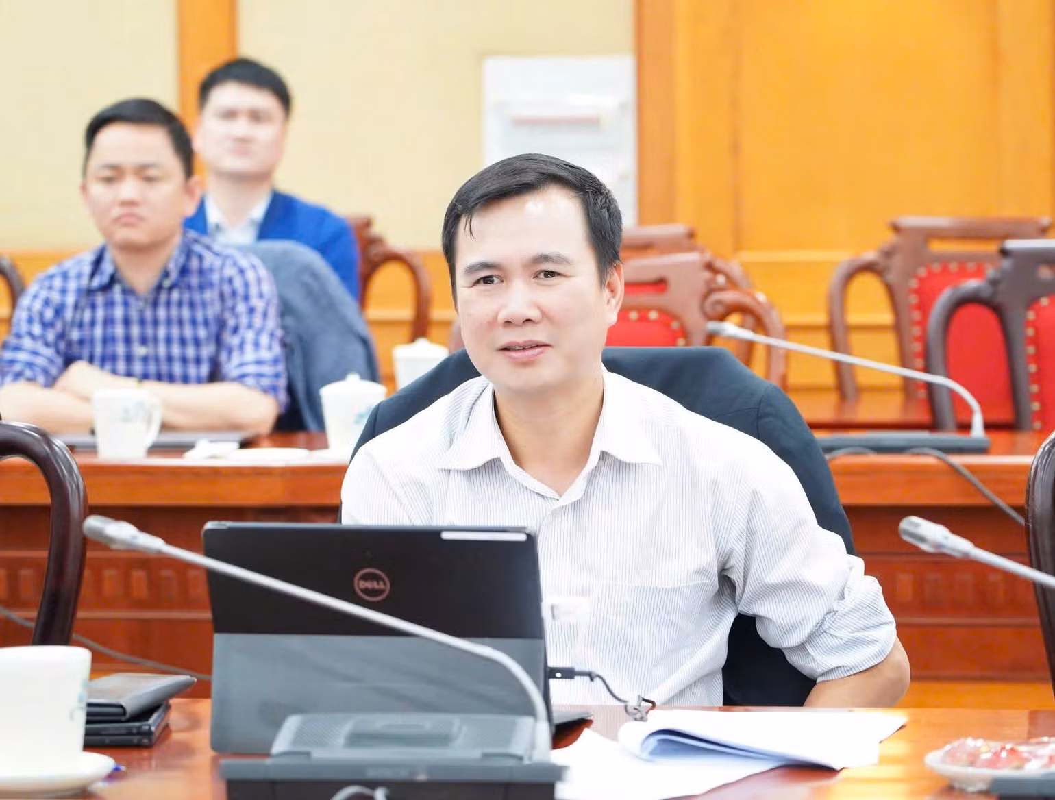 Thứ trưởng Khoa học và Công nghệ Bùi Thế Duy phát biểu tại buổi làm việc. Thứ trưởng Khoa học và Công nghệ Bùi Thế Duy phát biểu tại buổi làm việc.