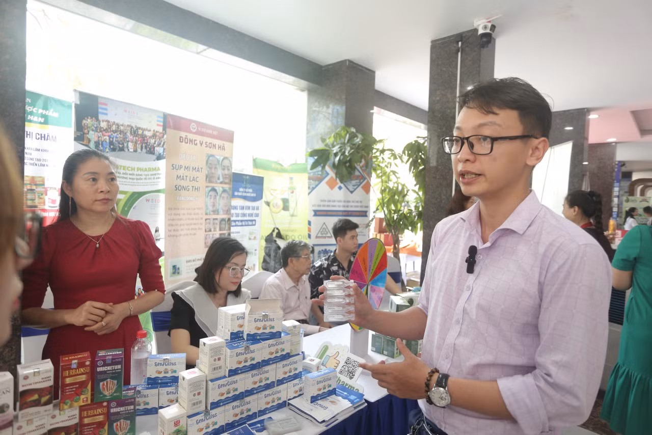 Giới thiệu sản phẩm chuyển giao từ kết quả nghiên cứu của các nhà khoa học cho doanh nghiệp Giới thiệu sản phẩm chuyển giao từ kết quả nghiên cứu của các nhà khoa học cho doanh nghiệp
