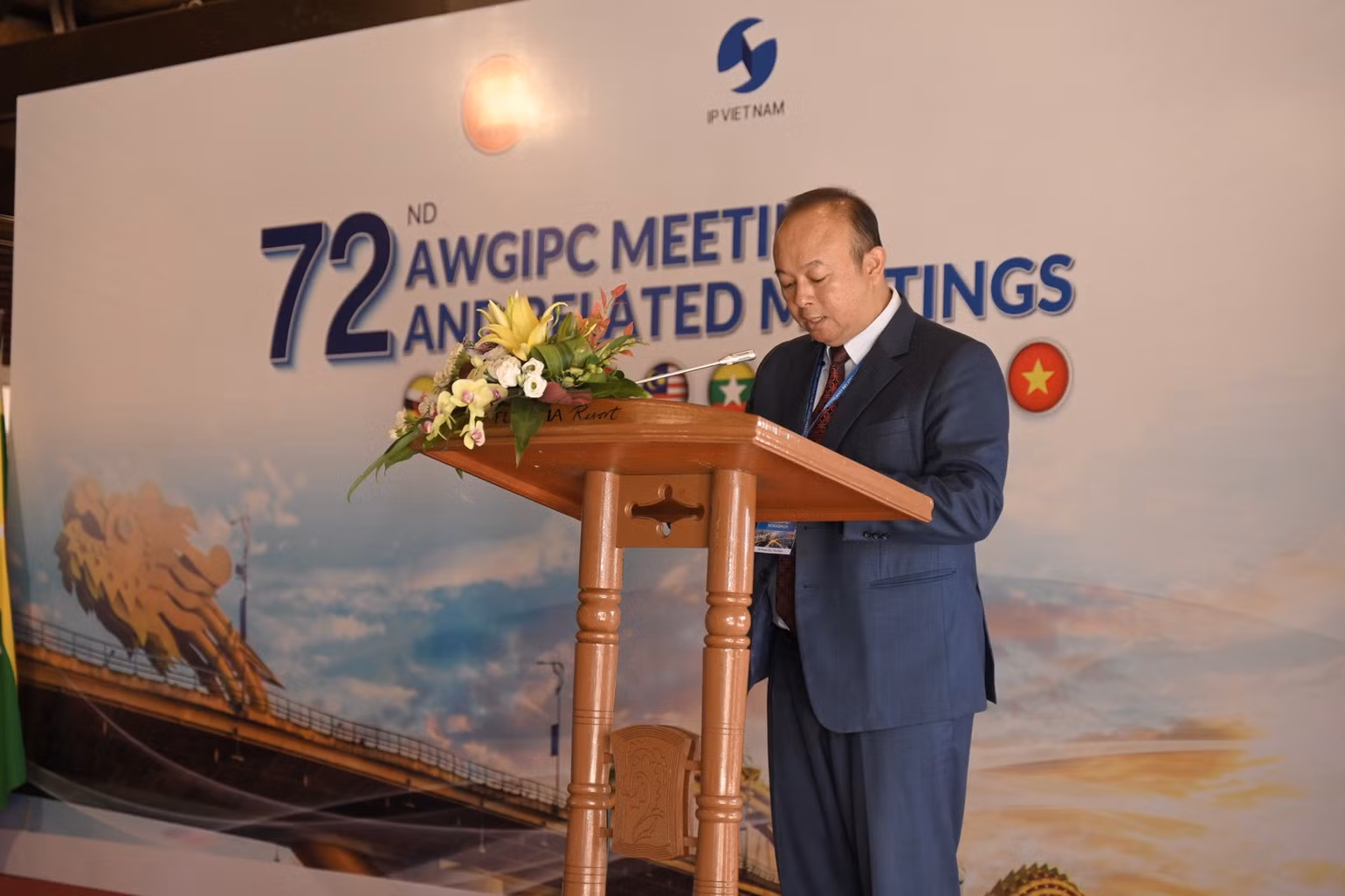 Ông Xaysomphet Norasingh, Chủ tịch Nhóm Công tác về Hợp tác Sở hữu trí tuệ các nước ASEAN phát biểu tại sự kiện. Ông Xaysomphet Norasingh, Chủ tịch Nhóm Công tác về Hợp tác Sở hữu trí tuệ các nước ASEAN phát biểu tại sự kiện.