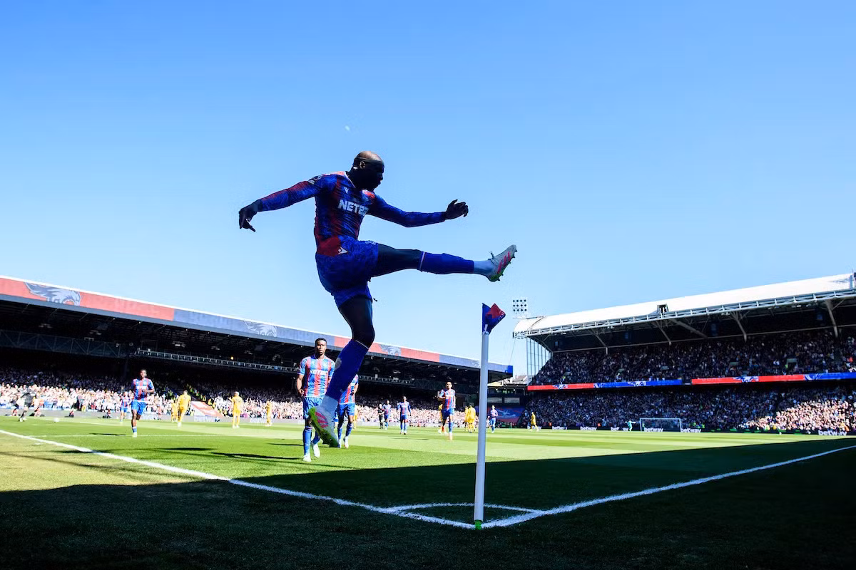Mateta ghi bàn thắng mở tỷ số trước Brighton. (Ảnh: CPFC)
