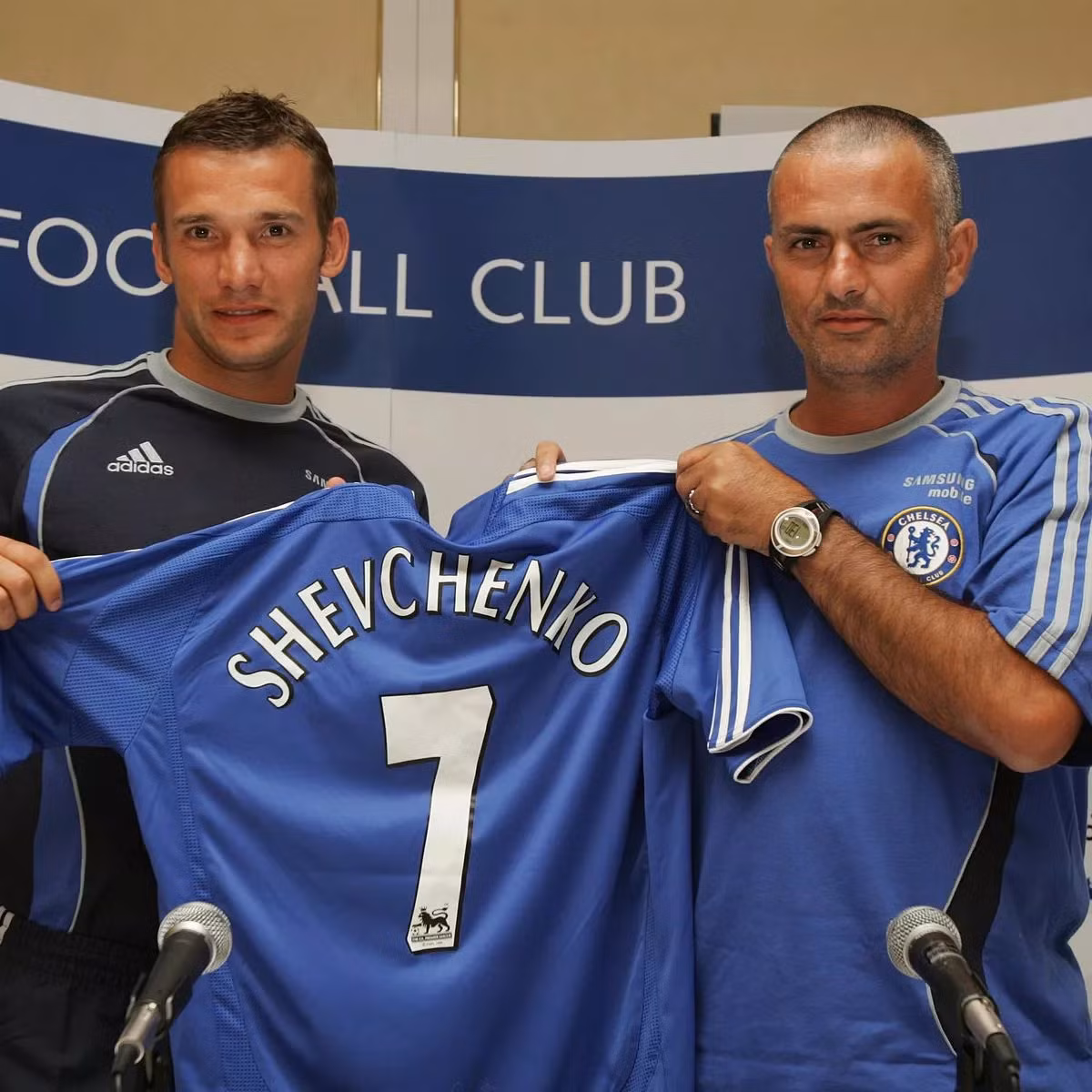 Mourinho thích làm việc với những ngôi sao đã khẳng định được tên tuổi. (Ảnh: ChelseaFC) Mourinho thích làm việc với những ngôi sao đã khẳng định được tên tuổi. (Ảnh: ChelseaFC)