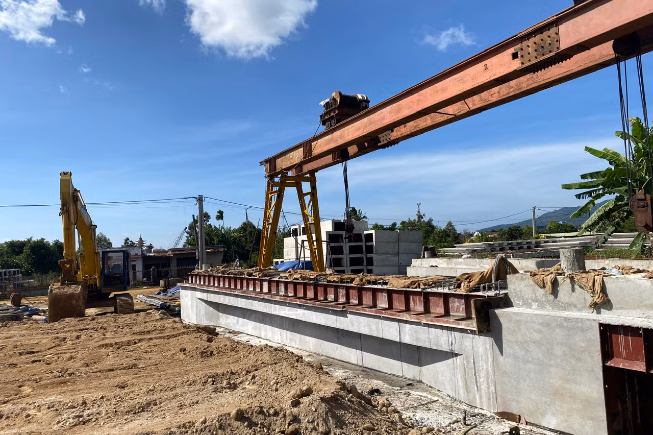 Trên công trường Dự án đường tránh quốc lộ 19 ở Gia Lai. Ảnh: BÁO ĐẦU TƯ Trên công trường Dự án đường tránh quốc lộ 19 ở Gia Lai. Ảnh: BÁO ĐẦU TƯ
