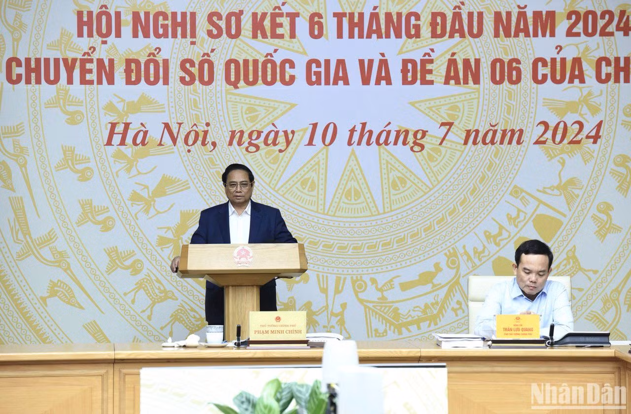 Thủ tướng Phạm Minh Chính phát biểu ý kiến tại phiên họp. Thủ tướng Phạm Minh Chính phát biểu ý kiến tại phiên họp.