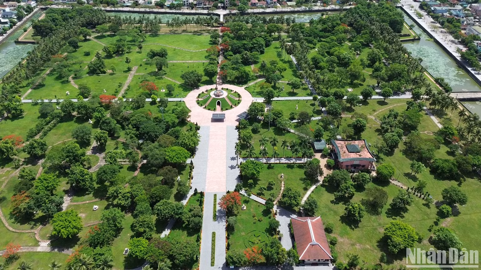 Khu Di tích quốc gia đặc biệt Thành Cổ Quảng Trị.
