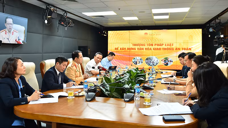 Toàn cảnh tọa đàm (Ảnh: Trần Hiệp)
