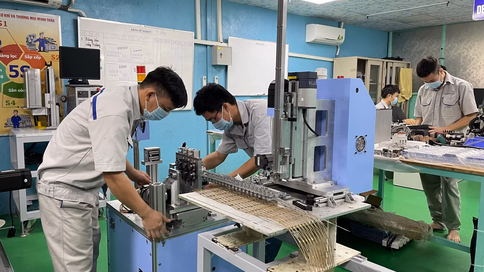 Sản xuất công nghiệp Thành phố Hồ Chí Minh góp cho động lực tăng trưởng năm 2023. (Ảnh Anh Tuấn) Sản xuất công nghiệp Thành phố Hồ Chí Minh góp cho động lực tăng trưởng năm 2023. (Ảnh Anh Tuấn)