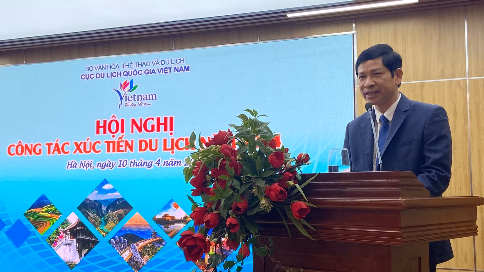 Theo Thứ trưởng Văn hóa, Thể thao và Du lịch Hồ An Phong, hoạt động xúc tiến du lịch cũng giống như một dòng chảy, phải triển khai liên tục, tập trung tổ chức những sự kiện điểm nhấn. Theo Thứ trưởng Văn hóa, Thể thao và Du lịch Hồ An Phong, hoạt động xúc tiến du lịch cũng giống như một dòng chảy, phải triển khai liên tục, tập trung tổ chức những sự kiện điểm nhấn.
