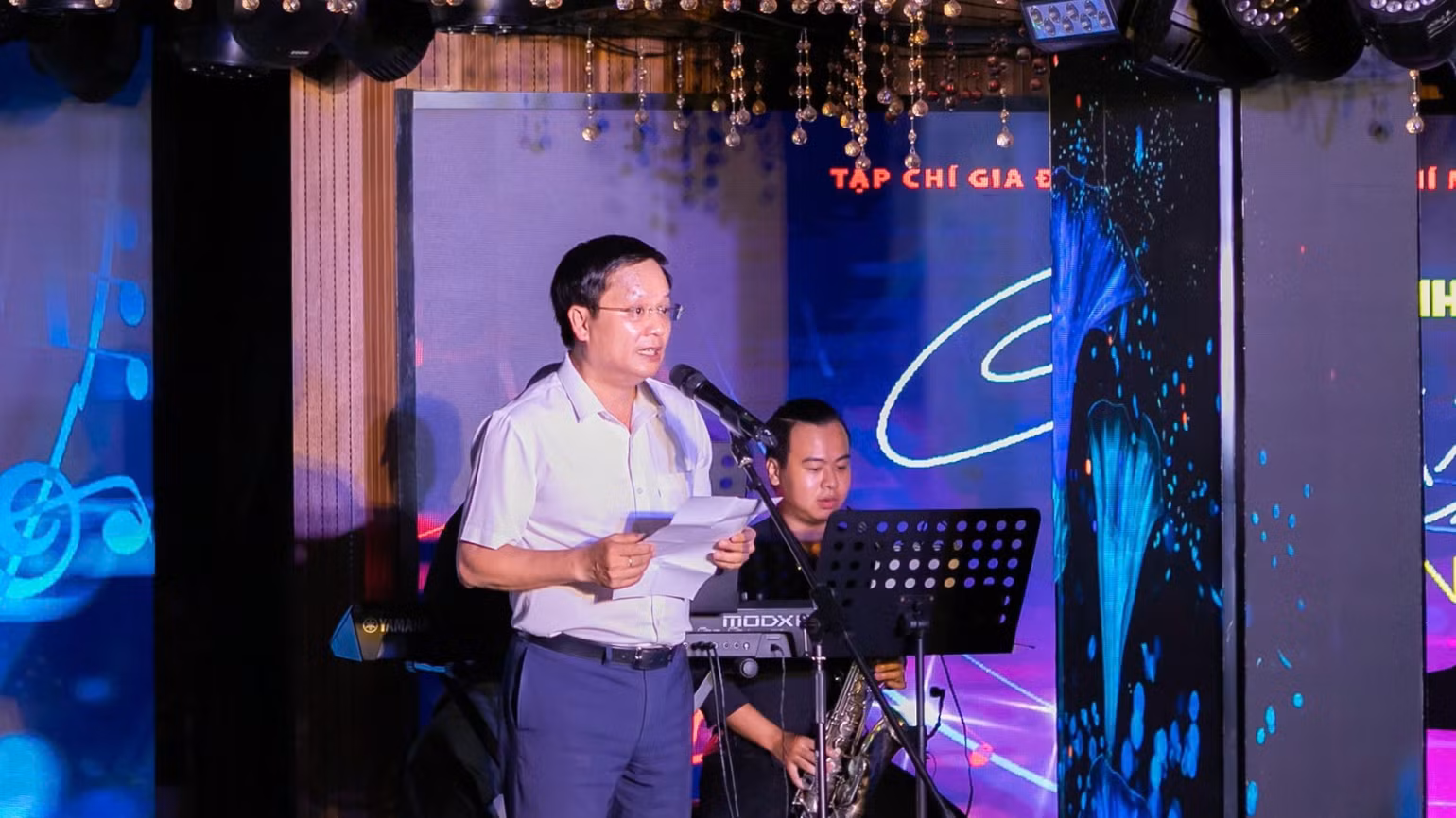 Nhà báo Hồ Minh Chiến, Tổng Biên tập Tạp chí Gia đình Việt Nam chia sẻ tại sự kiện. Nhà báo Hồ Minh Chiến, Tổng Biên tập Tạp chí Gia đình Việt Nam chia sẻ tại sự kiện.