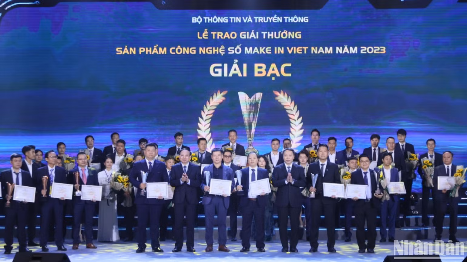 Các giải pháp xuất sắc đoạt giải Bạc tại “Sản phẩm công nghệ số Make in Viet Nam".