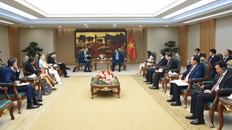 Quang cảnh buổi tiếp. (Ảnh: TRẦN HẢI)
