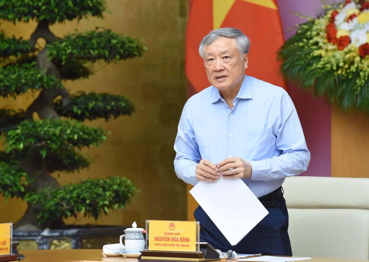 Phó Thủ tướng Thường trực Chính phủ Nguyễn Hòa Bình phát biểu ý kiến tại Hội nghị. (Ảnh: Trần Hải)
