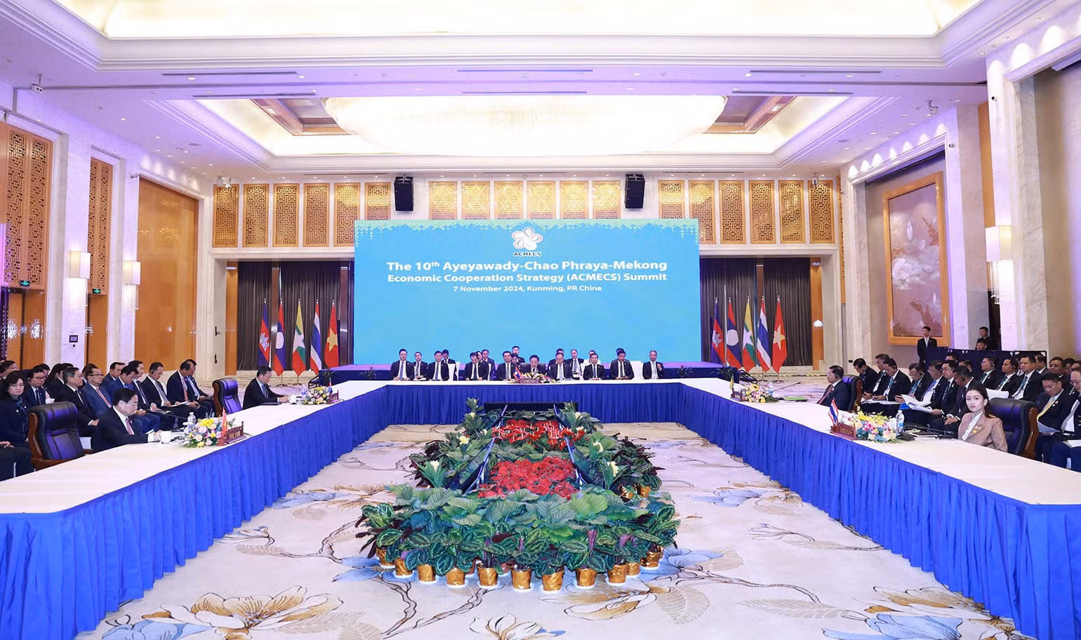 Quang cảnh Hội nghị Cấp cao ACMECS 10 (Ảnh: Dương Giang/TTXVN), Quang cảnh Hội nghị Cấp cao ACMECS 10 (Ảnh: Dương Giang/TTXVN),