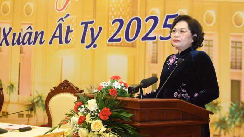 Thống đốc Ngân hàng Nhà nước Việt Nam Nguyễn Thị Hồng phát biểu ý kiến. (Ảnh: TRẦN HẢI)