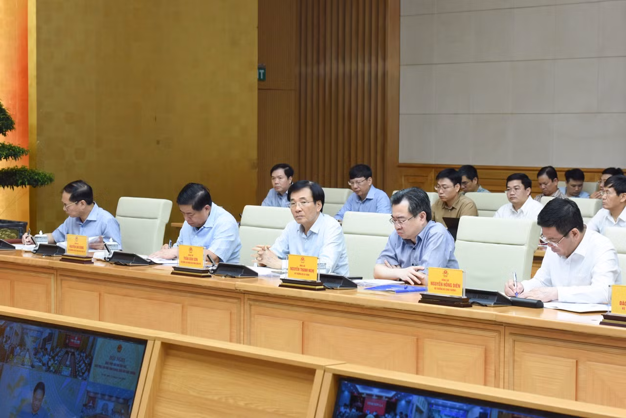 Lãnh đạo các bộ, ngành Trung ương tham dự Hội nghị. (Ảnh: TRẦN HẢI) Lãnh đạo các bộ, ngành Trung ương tham dự Hội nghị. (Ảnh: TRẦN HẢI)