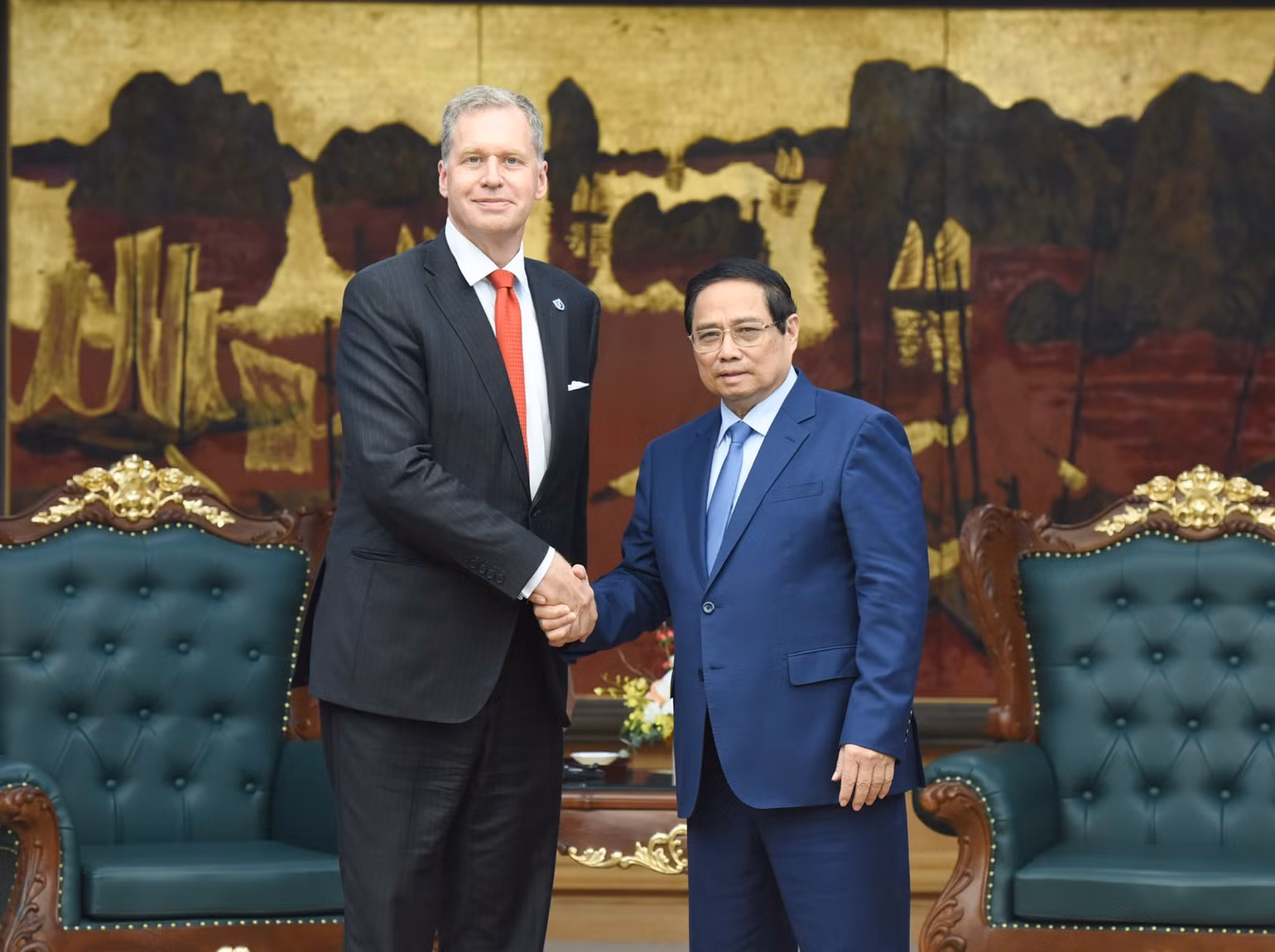 Thủ tướng Phạm Minh Chính tiếp ông Steven Kobos, Chủ tịch kiêm Giám đốc điều hành Tập đoàn Excelerate Energy (Hoa Kỳ). (Ảnh: Trần Hải)