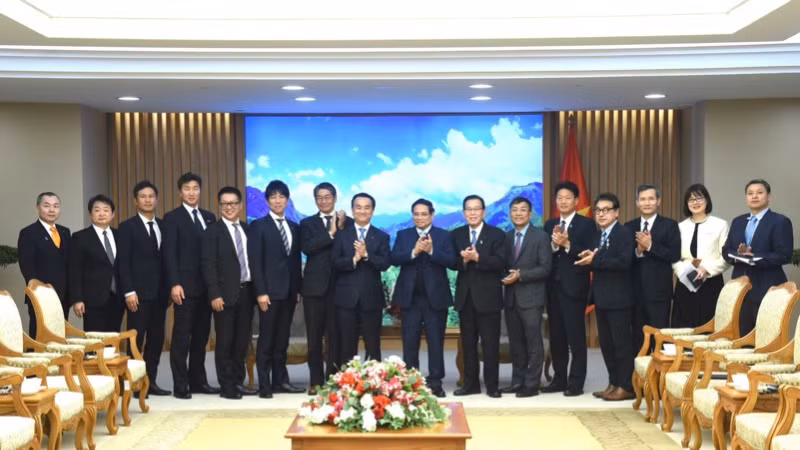 Thủ tướng Phạm Minh Chính và Đoàn đại biểu tỉnh Yamaguchi. (Ảnh: TRẦN HẢI) Thủ tướng Phạm Minh Chính và Đoàn đại biểu tỉnh Yamaguchi. (Ảnh: TRẦN HẢI)