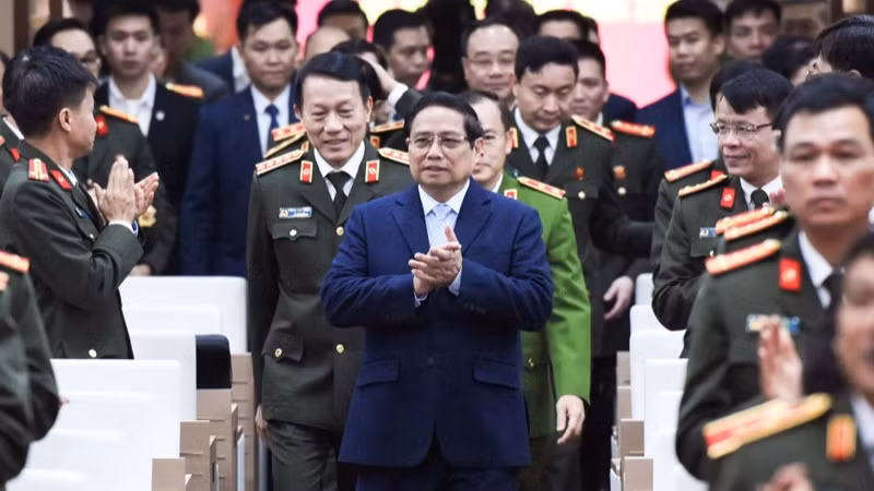Thủ tướng Phạm Minh Chính tới dự và chỉ đạo Hội nghị. (Ảnh: TRẦN HẢI)