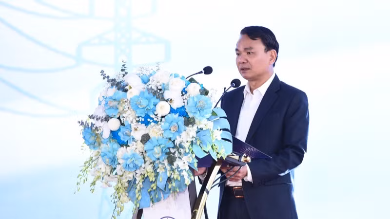 Bí thư Tỉnh ủy Vĩnh Phúc Đặng Xuân Phong phát biểu ý kiến tại buổi lễ. (Ảnh: TRẦN HẢI) Bí thư Tỉnh ủy Vĩnh Phúc Đặng Xuân Phong phát biểu ý kiến tại buổi lễ. (Ảnh: TRẦN HẢI)