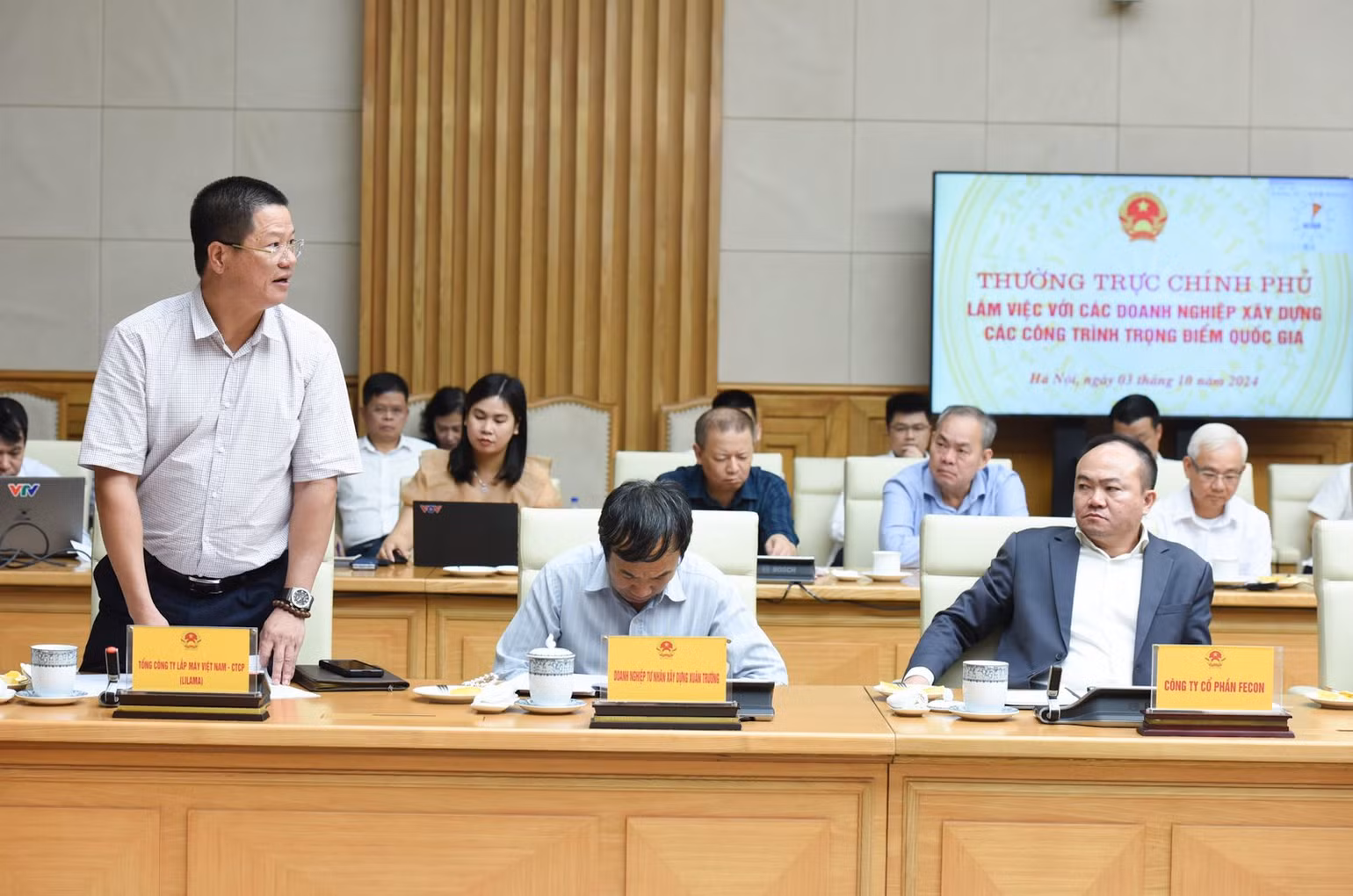 Đại diện lãnh đạo Tổng Công ty Lắp máy Việt Nam – CTCP (Lilama) phát biểu ý kiến tại cuộc làm việc. (Ảnh: TRẦN HẢI)