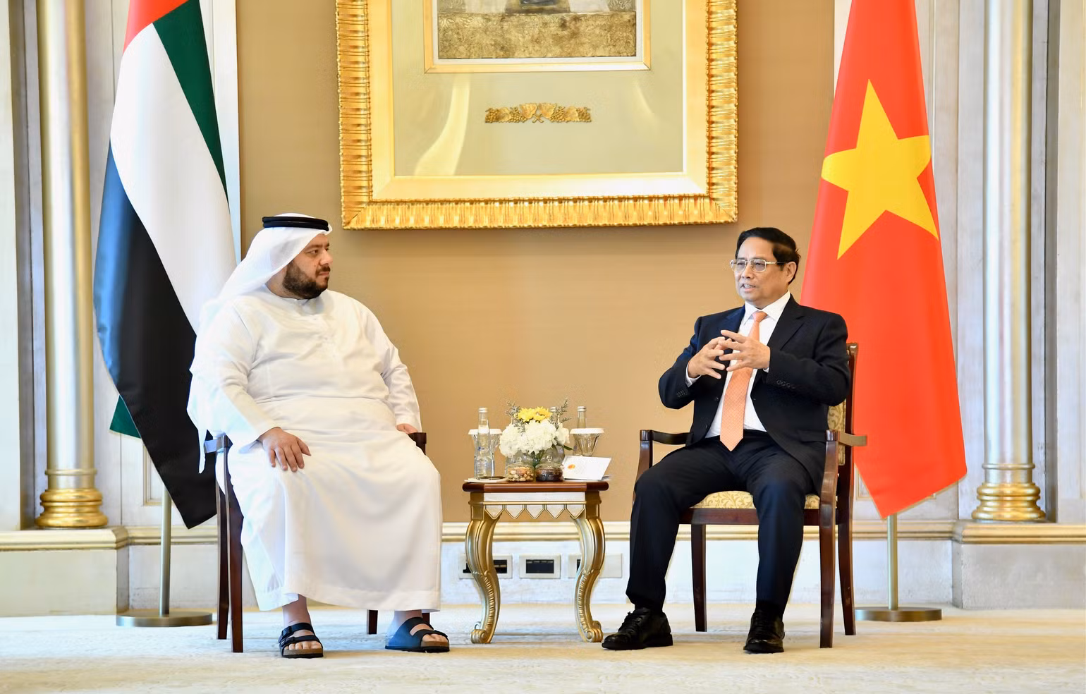 Thủ tướng Chính phủ Phạm Minh Chính tiếp Bộ trưởng Đầu tư UAE Mohammed Bin Hassan Al Suwaidi (Ảnh: Thanh Giang). Thủ tướng Chính phủ Phạm Minh Chính tiếp Bộ trưởng Đầu tư UAE Mohammed Bin Hassan Al Suwaidi (Ảnh: Thanh Giang).