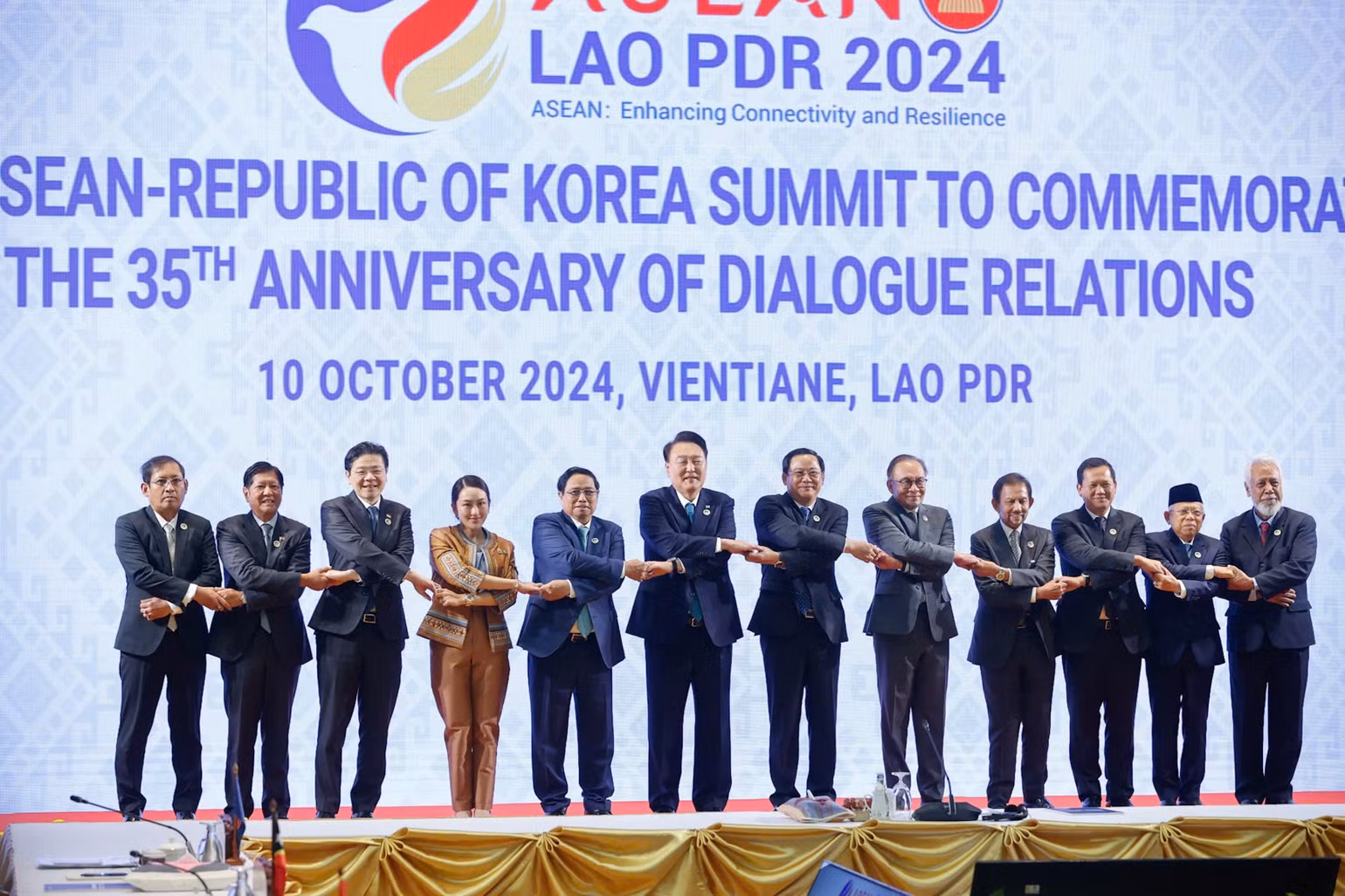 Thủ tướng Phạm Minh Chính và các nhà lãnh đạo tham dự Hội nghị Cấp cao ASEAN-Hàn Quốc lần thứ 25. (Ảnh: Nhật Bắc/VGP)